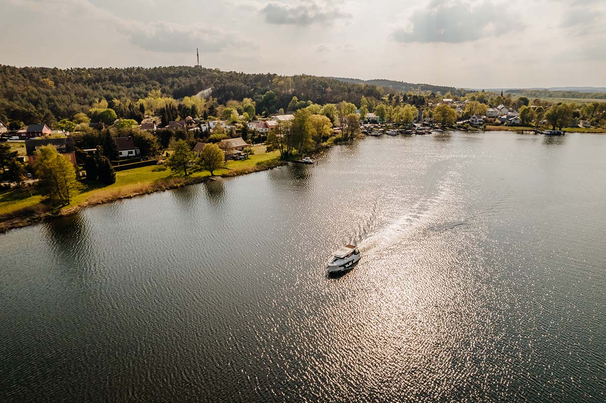 Yacht mieten Unruh Marine